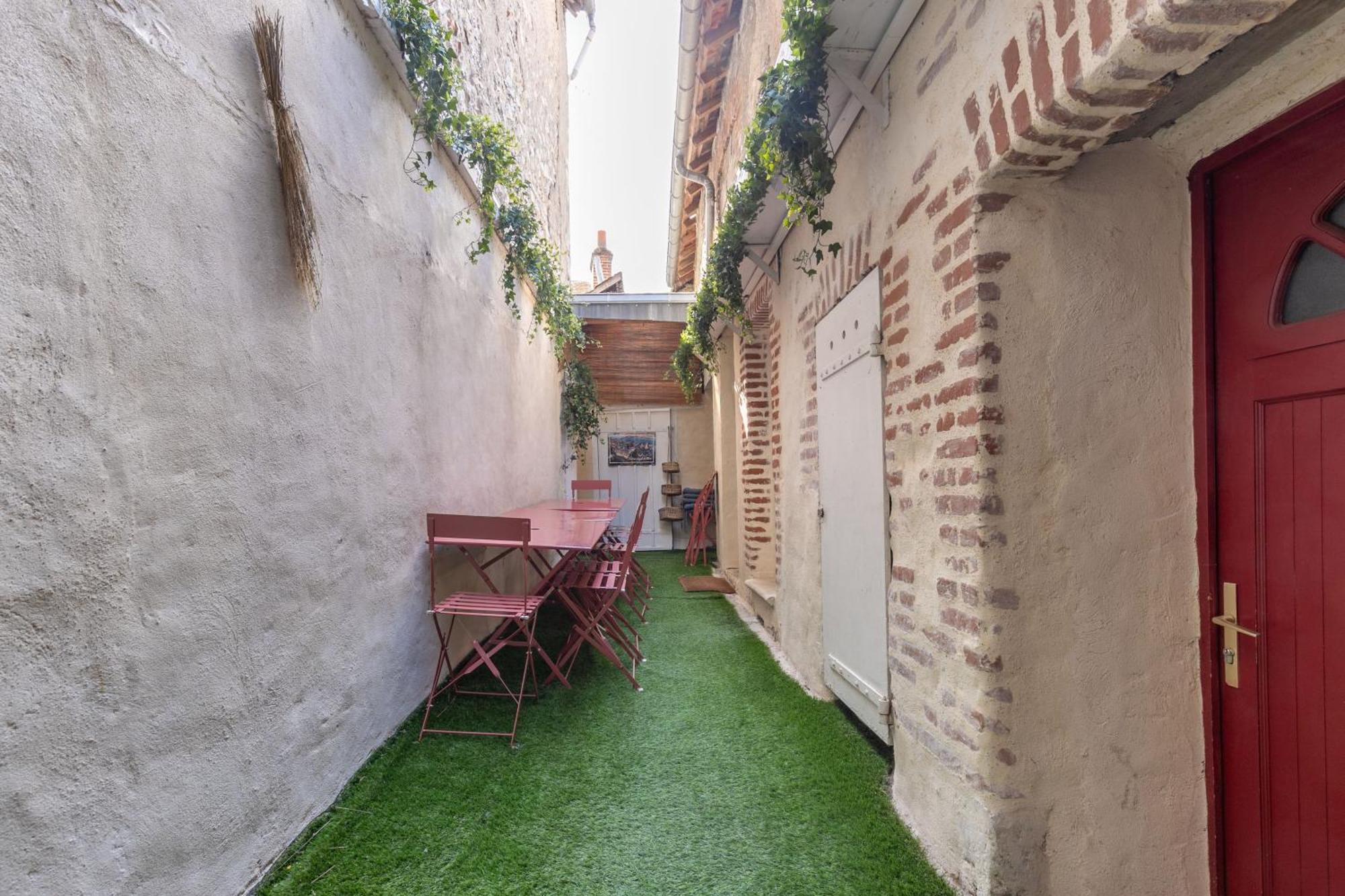 La Chambree Des Chalands